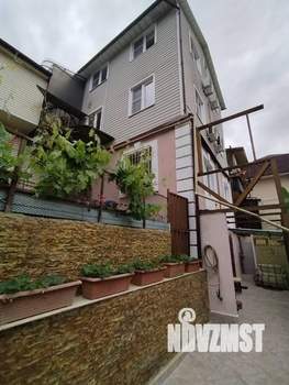 Таунхаус 207м², 3-этажный, участок 557 сот.  