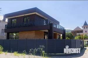 Дом 233м², 2-этажный, участок 4 сот.  