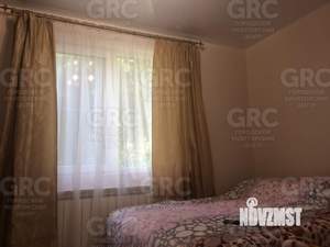Дом 295м², 3-этажный, участок 6 сот.  