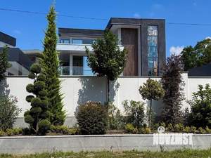 Дом 260м&sup2;, 2-этажный, участок 6 сот.  