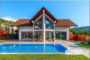 Дом 200м&sup2;, 2-этажный, участок 8 сот.  