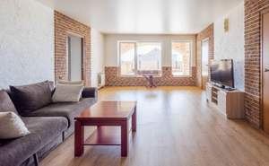 Дом 570м², 3-этажный, участок 5 сот.  