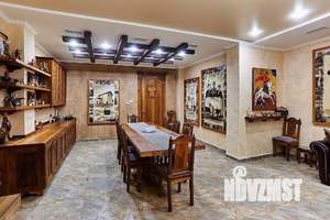 Дом 686м², 2-этажный, участок 8 сот.  