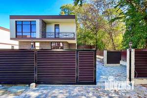 Коттедж 139м&sup2;, 2-этажный, участок 3 сот.  