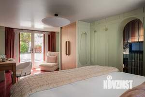 Дом 400м², 2-этажный, участок 15 сот.  