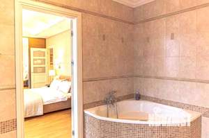 Коттедж 250м², 2-этажный, участок 5 сот.  