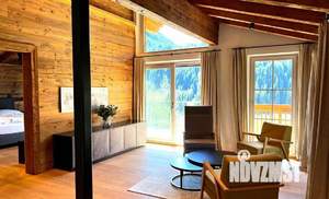 Дом 246м², 3-этажный, участок 6 сот.  