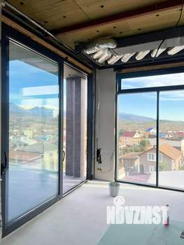 Дом 340м², 2-этажный, участок 6 сот.  