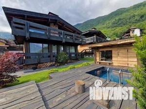 Дом 270м², 2-этажный, участок 9 сот.  