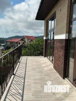 Коттедж 281м², 2-этажный, участок 6 сот.  