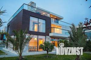 Дом 250м², 3-этажный, участок 6 сот.  