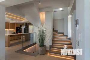Дом 250м², 2-этажный, участок 6 сот.  