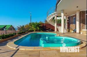 Дом 400м², 2-этажный, участок 11 сот.  