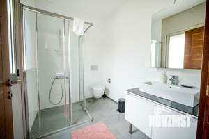 Коттедж 260м², 2-этажный, участок 7 сот.  