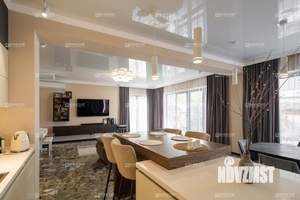 Дом 250м², 2-этажный, участок 7 сот.  