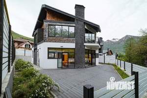 Дом 310м², 2-этажный, участок 7 сот.  