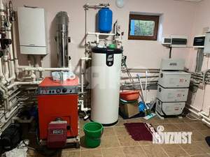 Дом 350м&sup2;, 3-этажный, участок 20 сот.  