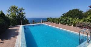 Дом 315м², 2-этажный, участок 18 сот.  