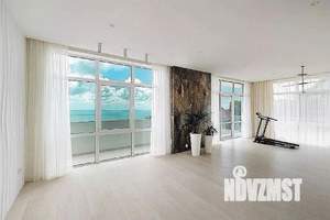 Коттедж 270м², 3-этажный, участок 6 сот.  