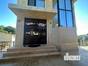 Дом 253м², 3-этажный, участок 680 сот.  