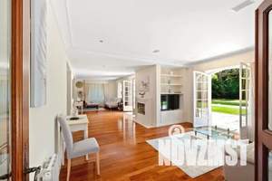 Дом 350м², 2-этажный, участок 9 сот.  