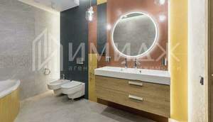 Дом 270м², 3-этажный, участок 6 сот.  