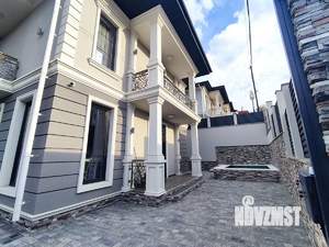 Дом 230м², 2-этажный, участок 4 сот.  