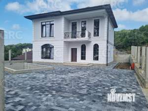 Дом 180м&sup2;, 2-этажный, участок 4 сот.  