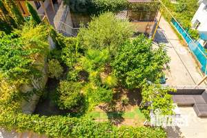 Дом 200м², 2-этажный, участок 10 сот.  