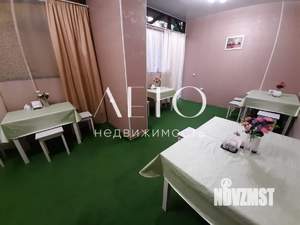 Дом 295м², 2-этажный, участок 8 сот.  