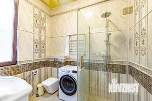 Дом 180м², 2-этажный, участок 5 сот.  