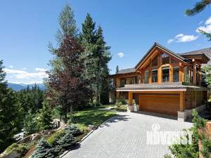 Коттедж 350м², 2-этажный, участок 18 сот.  