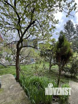 Дом 300м&sup2;, 3-этажный, участок 7 сот.  