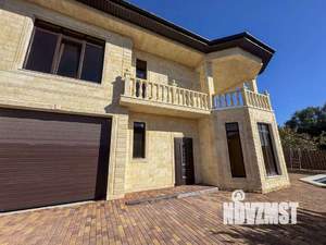 Дом 220м², 2-этажный, участок 4 сот.  