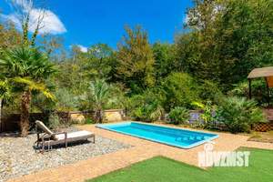 Дом 422м², 3-этажный, участок 14 сот.  