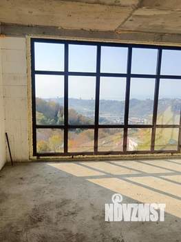 Дом 175м&sup2;, 2-этажный, участок 4 сот.  