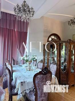 Коттедж 450м², 3-этажный, участок 10 сот.  