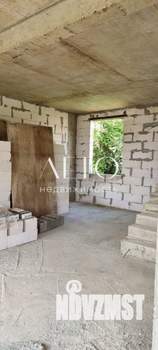 Дом 186м&sup2;, 2-этажный, участок 7 сот.  