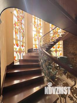 Дом 515м², 3-этажный, участок 11 сот.  