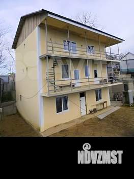 Дом 220м², 3-этажный, участок 7 сот.  