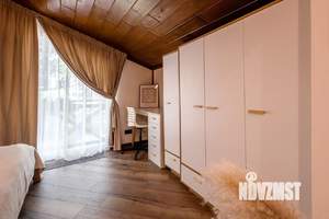 Дом 290м², 2-этажный, участок 8 сот.  