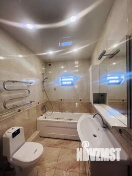 Коттедж 370м², 3-этажный, участок 10 сот.  