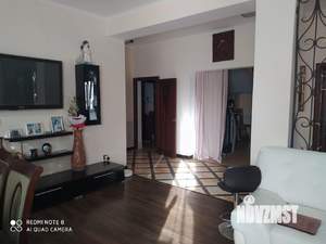 Дом 545м², 3-этажный, участок 6 сот.  
