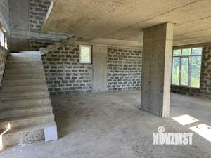 Коттедж 186м², 2-этажный, участок 6 сот.  