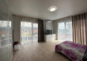 Дом 230м², 2-этажный, участок 6 сот.  