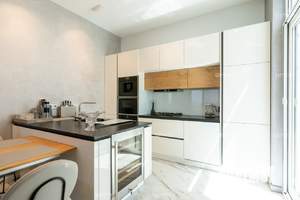 Коттедж 250м², 2-этажный, участок 6 сот.  