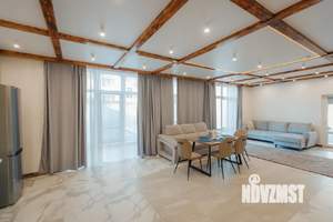 Дом 300м², 3-этажный, участок 8 сот.  