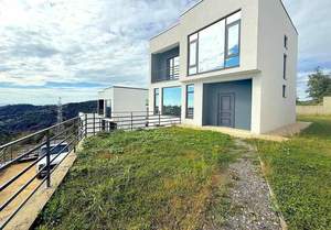 Дом 177м², 2-этажный, участок 0 сот.  