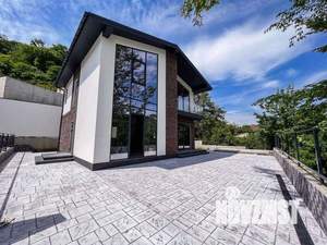 Дом 170м², 2-этажный, участок 3 сот.  