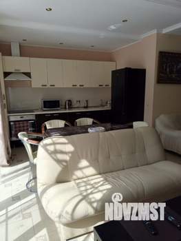 Коттедж 120м², 2-этажный, участок 2 сот.  